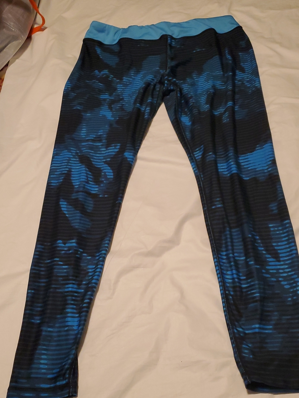 size Large Hyba Blue & Black  Leggings